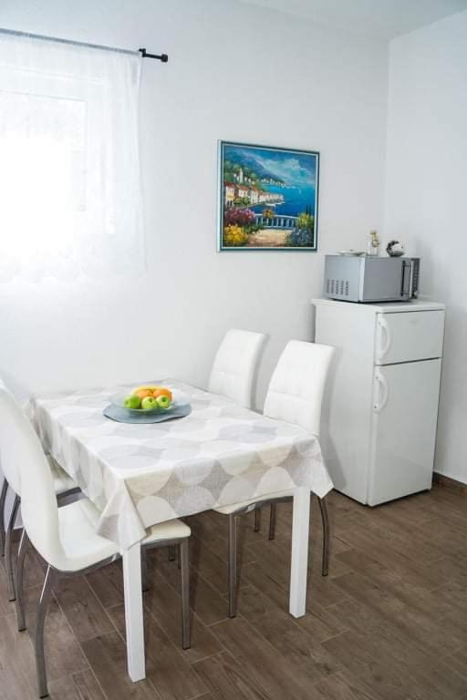 Apartmani Juricev Vodice Luaran gambar