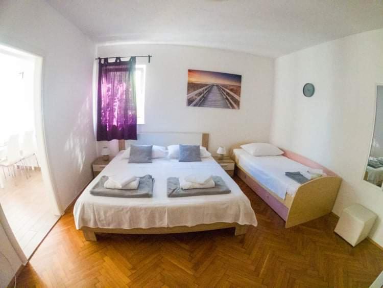 Apartmani Juricev Vodice Luaran gambar