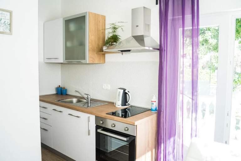 Apartmani Juricev Vodice Luaran gambar