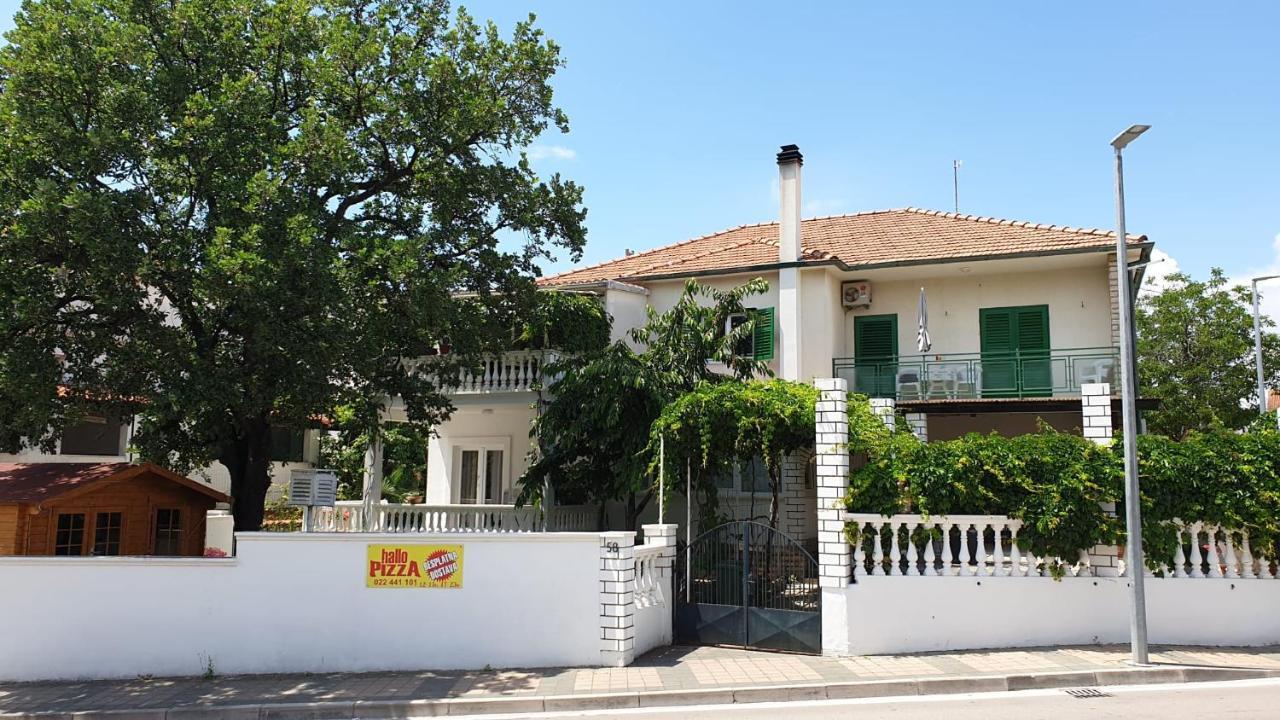 Apartmani Juricev Vodice Luaran gambar