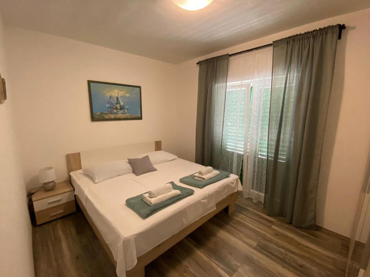 Apartmani Juricev Vodice Bilik gambar