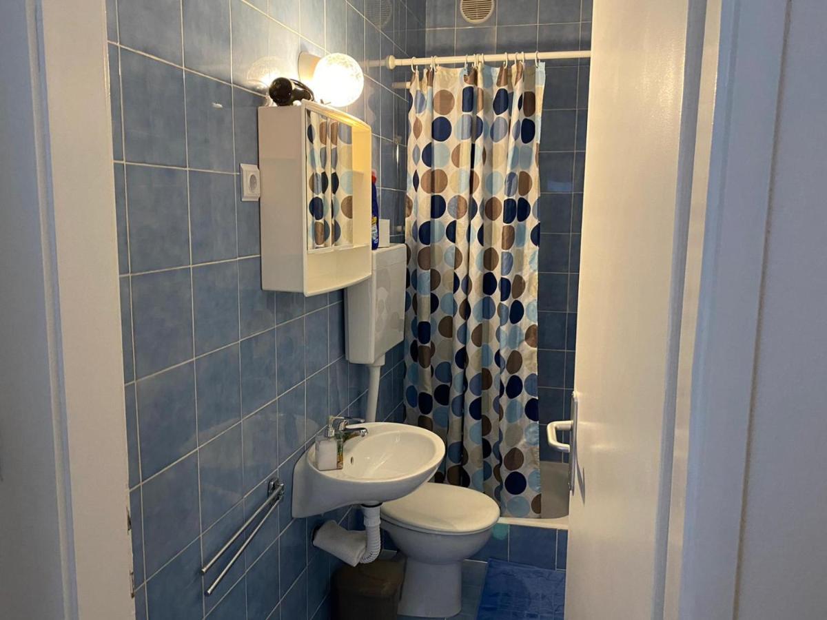 Apartmani Juricev Vodice Bilik gambar