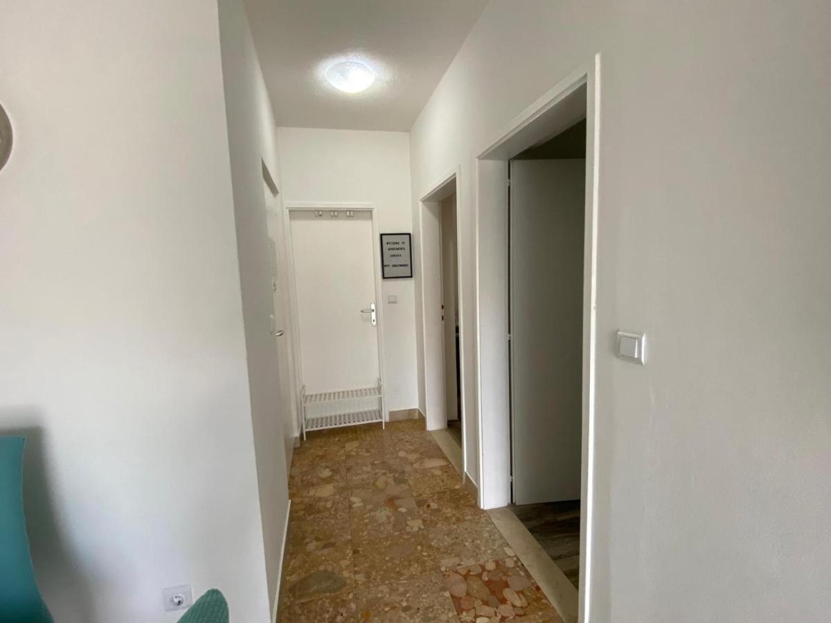Apartmani Juricev Vodice Bilik gambar
