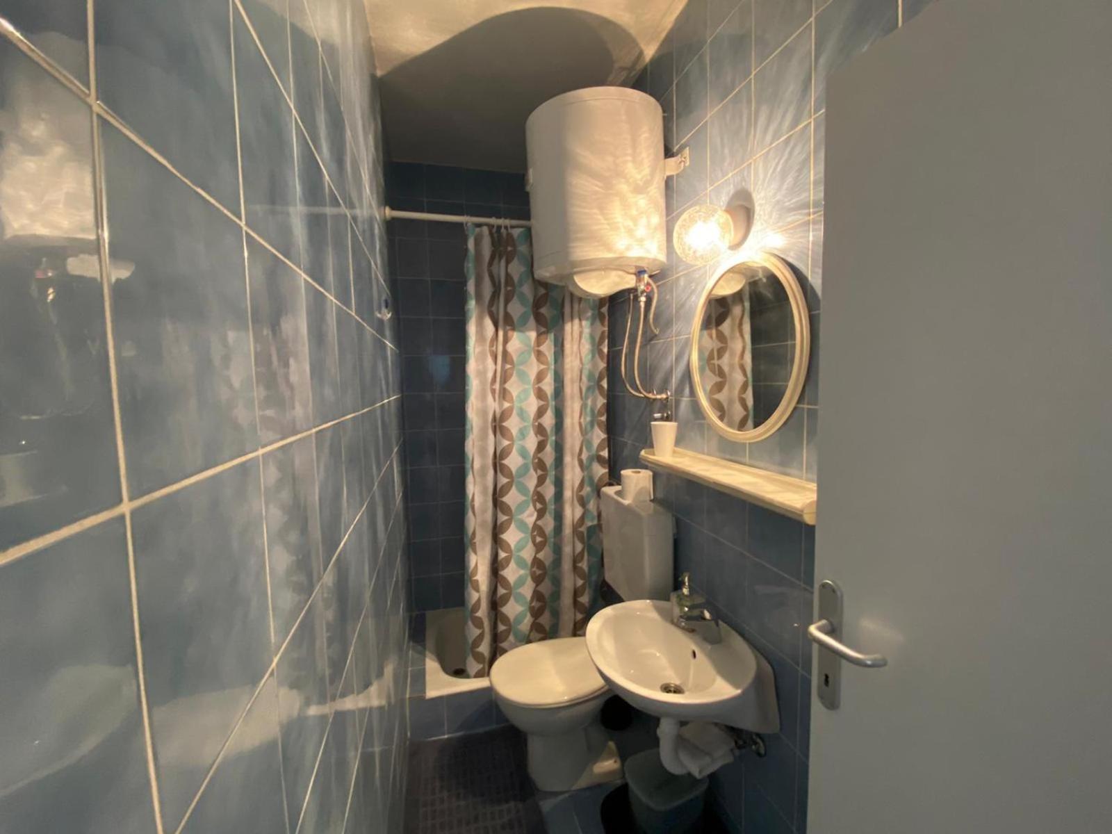 Apartmani Juricev Vodice Bilik gambar