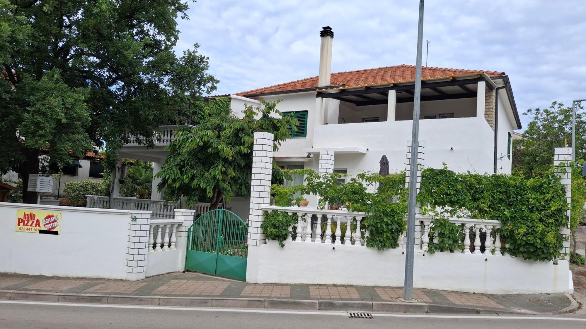 Apartmani Juricev Vodice Luaran gambar
